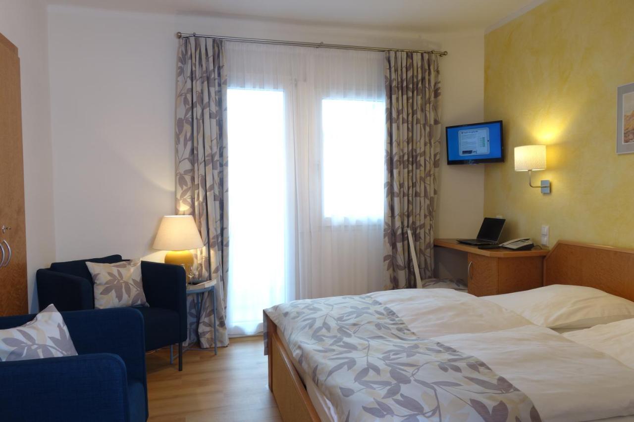 Hotel-Appartement Sonne Gersfeld Bagian luar foto